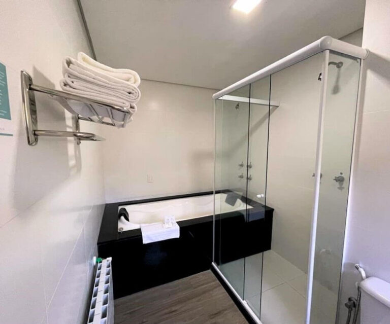 Laponia Hotel banheira